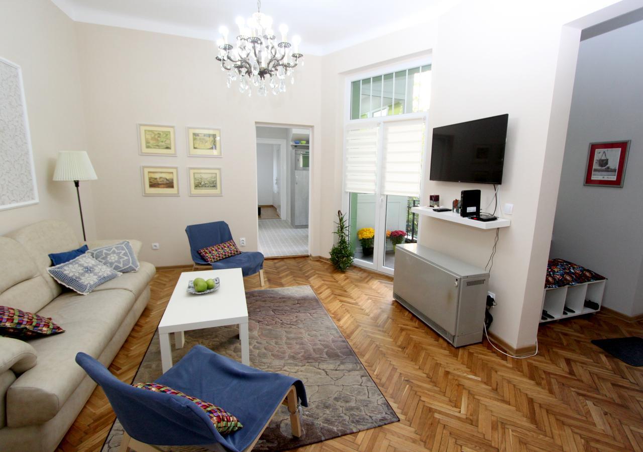 City Center Apartment Mika Belgrad Exteriör bild