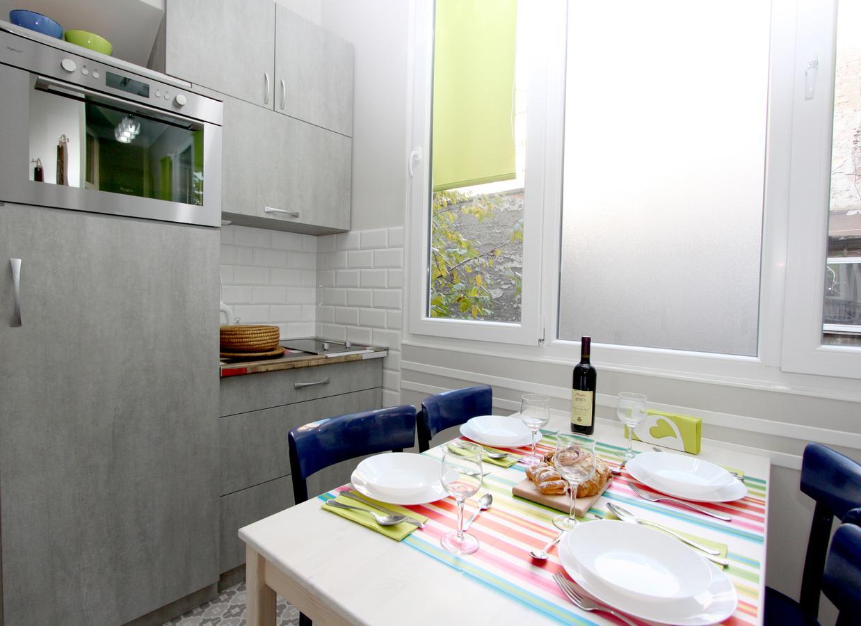 City Center Apartment Mika Belgrad Exteriör bild